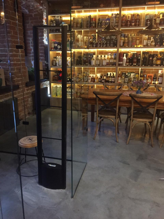 Винотека Top Wine, г. Воронеж - проход 1 метр1