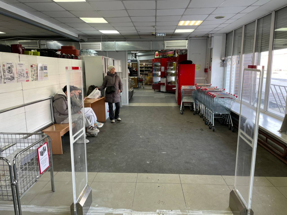 Гипермаркет Абсолют, Иркутская область, Усолье-Сибирское, пр-кт Комсомольский 58А - проход 3 метра0