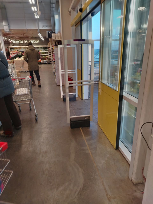 Гипермаркет Абсолют, Республика Бурятия, с. Нижняя Иволга, ул. Школьная 22 - проход по 2 метра3