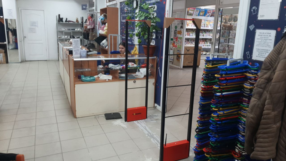 Секонд-хенд Лондон, г. Воронеж, ТЦ Калинка - проход 140 см1