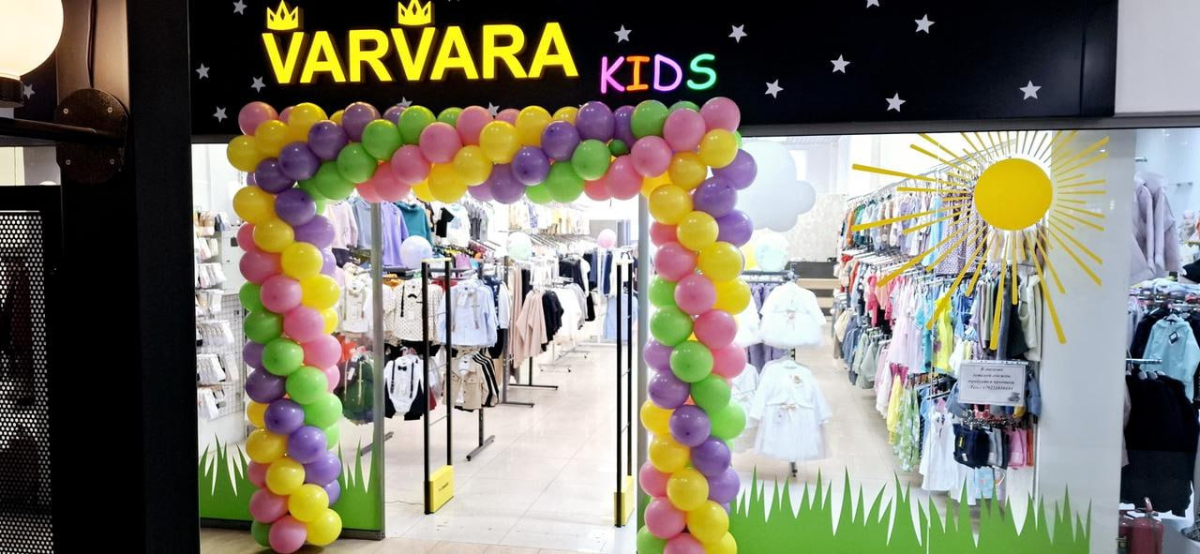 Магазин Varvara Kids, г. Екатеринбург, ТЦ Мегаполис - проход 140 см0