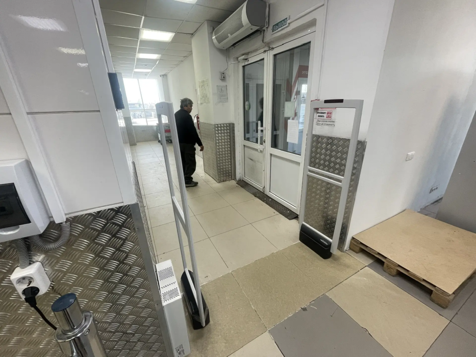 Гипермаркет Абсолют, г. Иркутск, ул. Розы Люксембург 215В - проход 160 см2