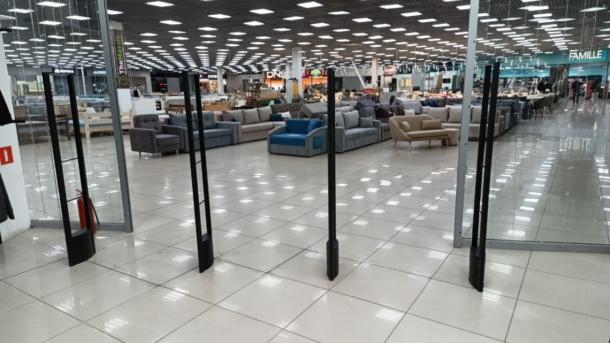 Магазин НАРАЁНЕ, г. Нижнекамск, ТЦ Якорь - проход 360 см3