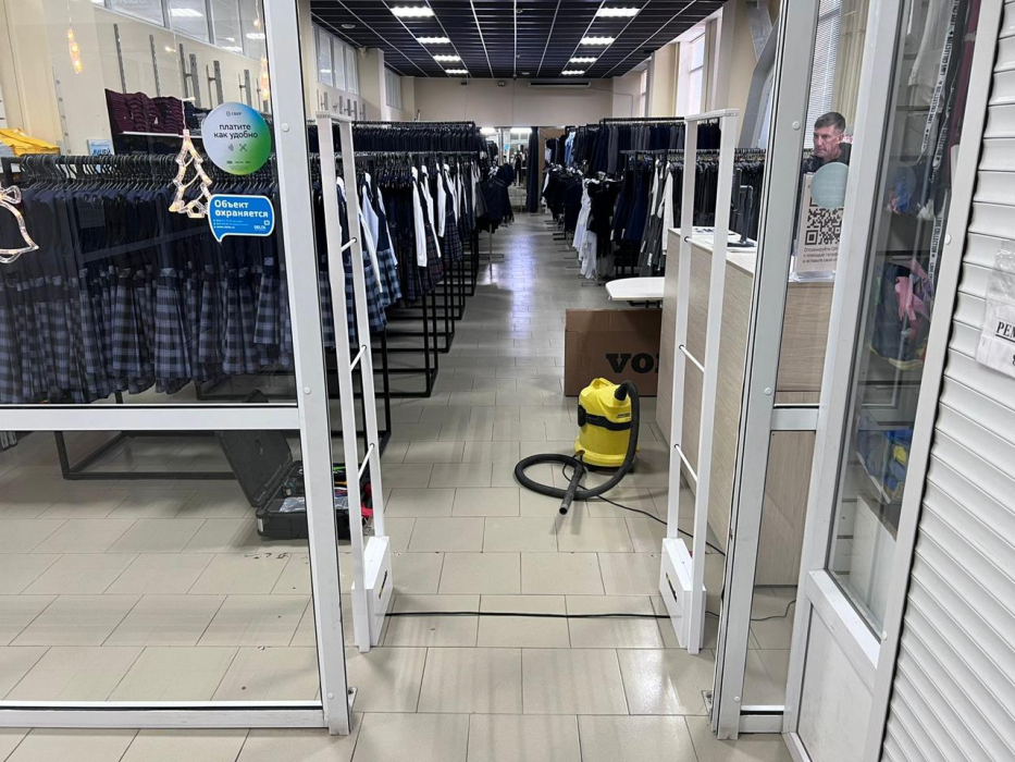 Магазин Brossko, г. Казань, ул. Сафиуллина 5 - проход 110 см3