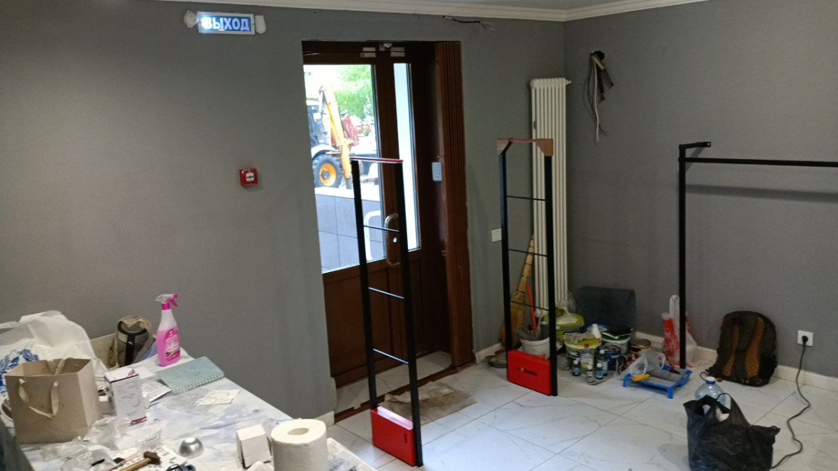 Секонд-хенд Винтажный, г. Саратов, ул. Большая Казачья 59/65 - проход 90 см1