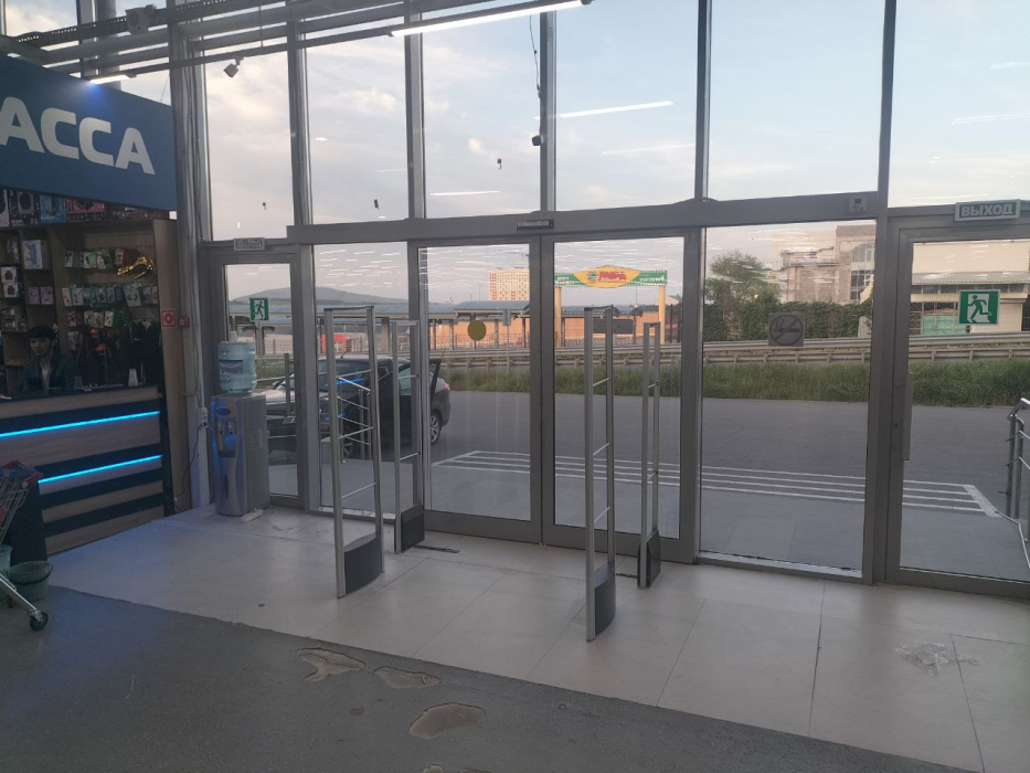 Магазин BIGSHOP, г. Пятигорск, посёлок Горячеводский, ул. Садовая 210 - 2 прохода по 160 см4