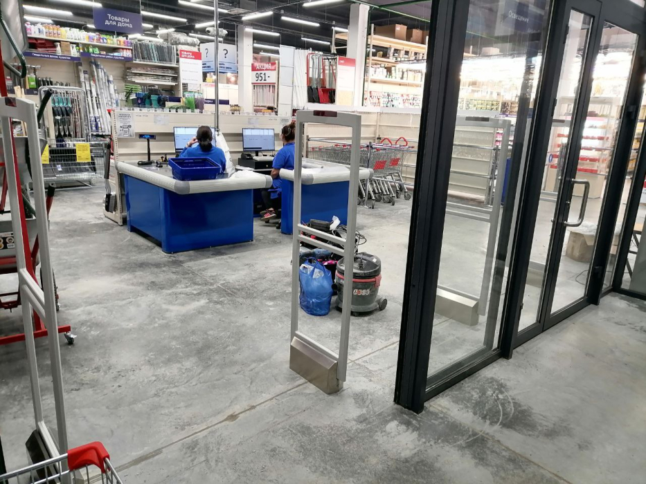 Гипермаркет Сом, г. Асбест, ул. Промышленная 49 - 2 прохода по 150 см2