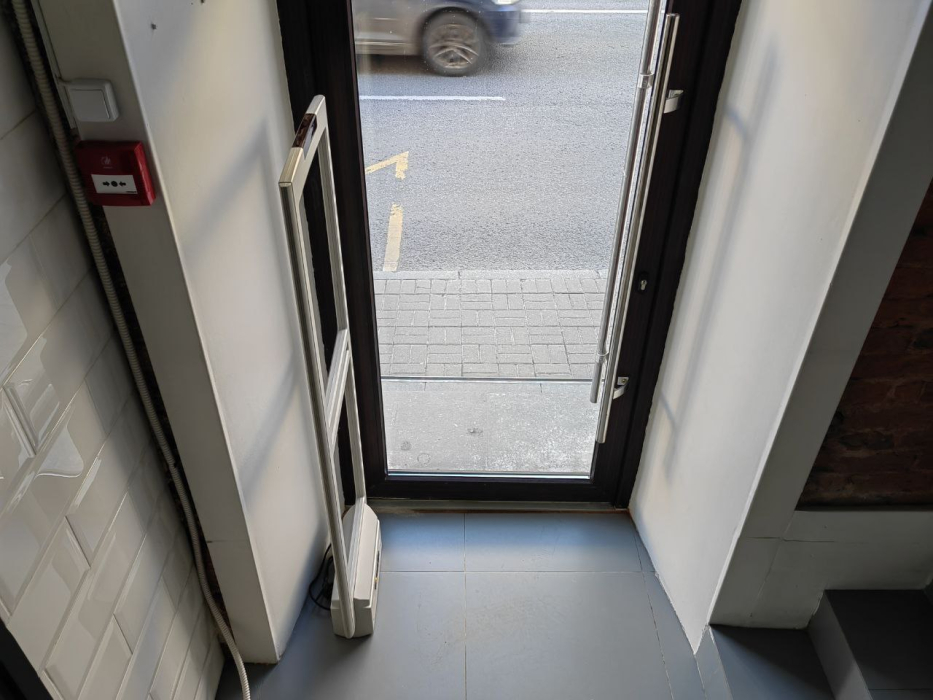 Магазин оптики Стиль, г. Санкт-Петербург, Вознесенский проспект 33 - проход 1 метр3