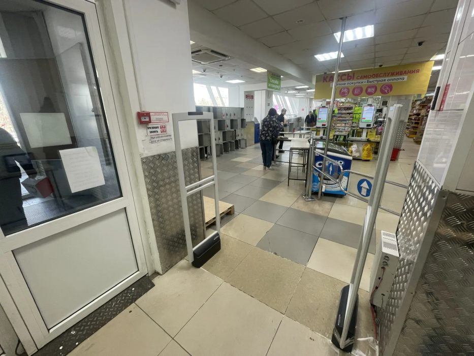 Гипермаркет Абсолют, г. Иркутск, ул. Розы Люксембург 215В - проход 160 см0