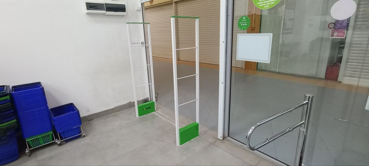 Магазин Fix Price, г. Астрахань, ТРК Dexter - проход 160 см0