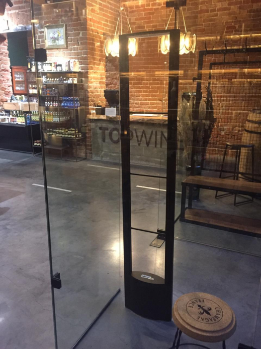 Винотека Top Wine, г. Воронеж - проход 1 метр2