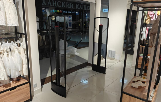 Магазин Васиса, г. Красногорск, ТЦ Солнечный Рай - проход 180 см