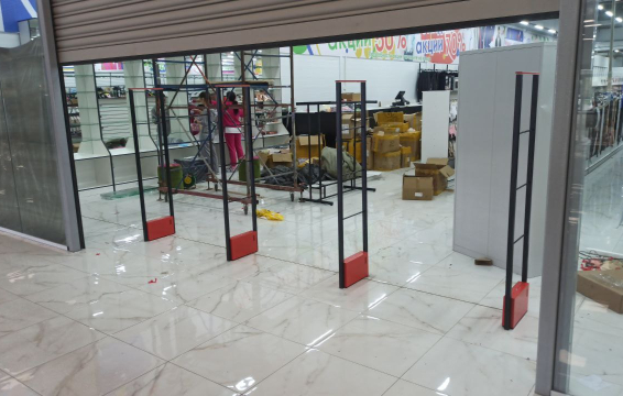 Магазин Семейный Континент, г. Тамбов, ТЦ Лента - проход 4 метра