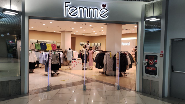 Магазин Femme, г. Пермь, Синема Парк Колизей - проход 4 метра